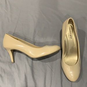 Women’s nude heels